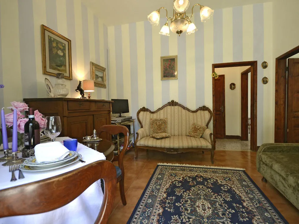شقة Casa Santa Lucia كورتونا إيطاليا